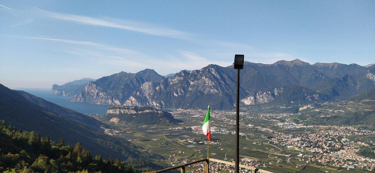 Casavarone Riva del Garda Exterior foto