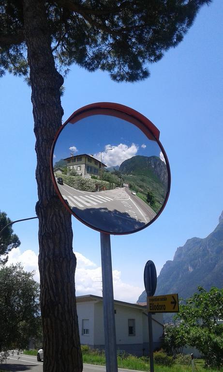 Casavarone Riva del Garda Exterior foto